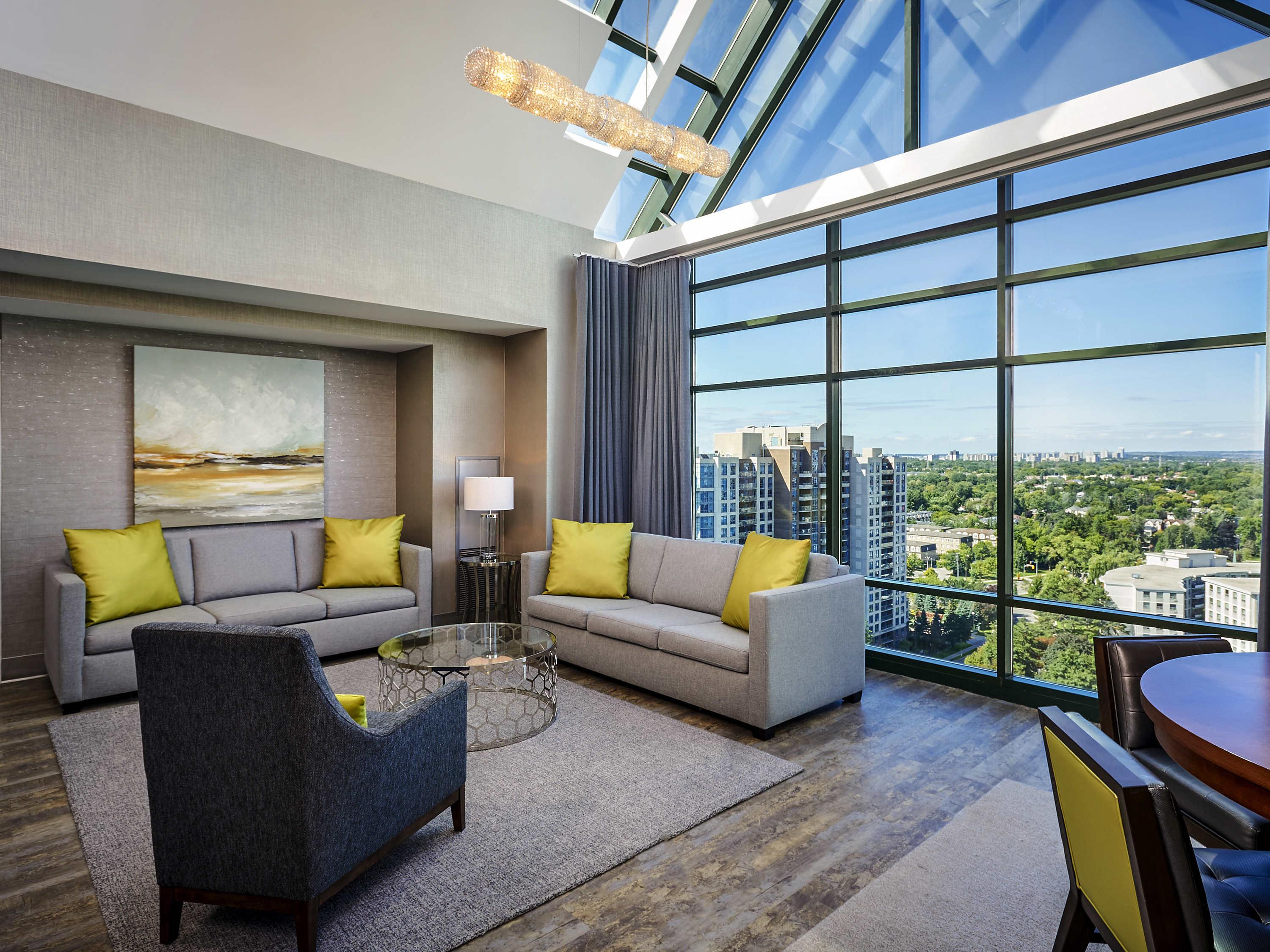 Novotel Toronto North York Экстерьер фото