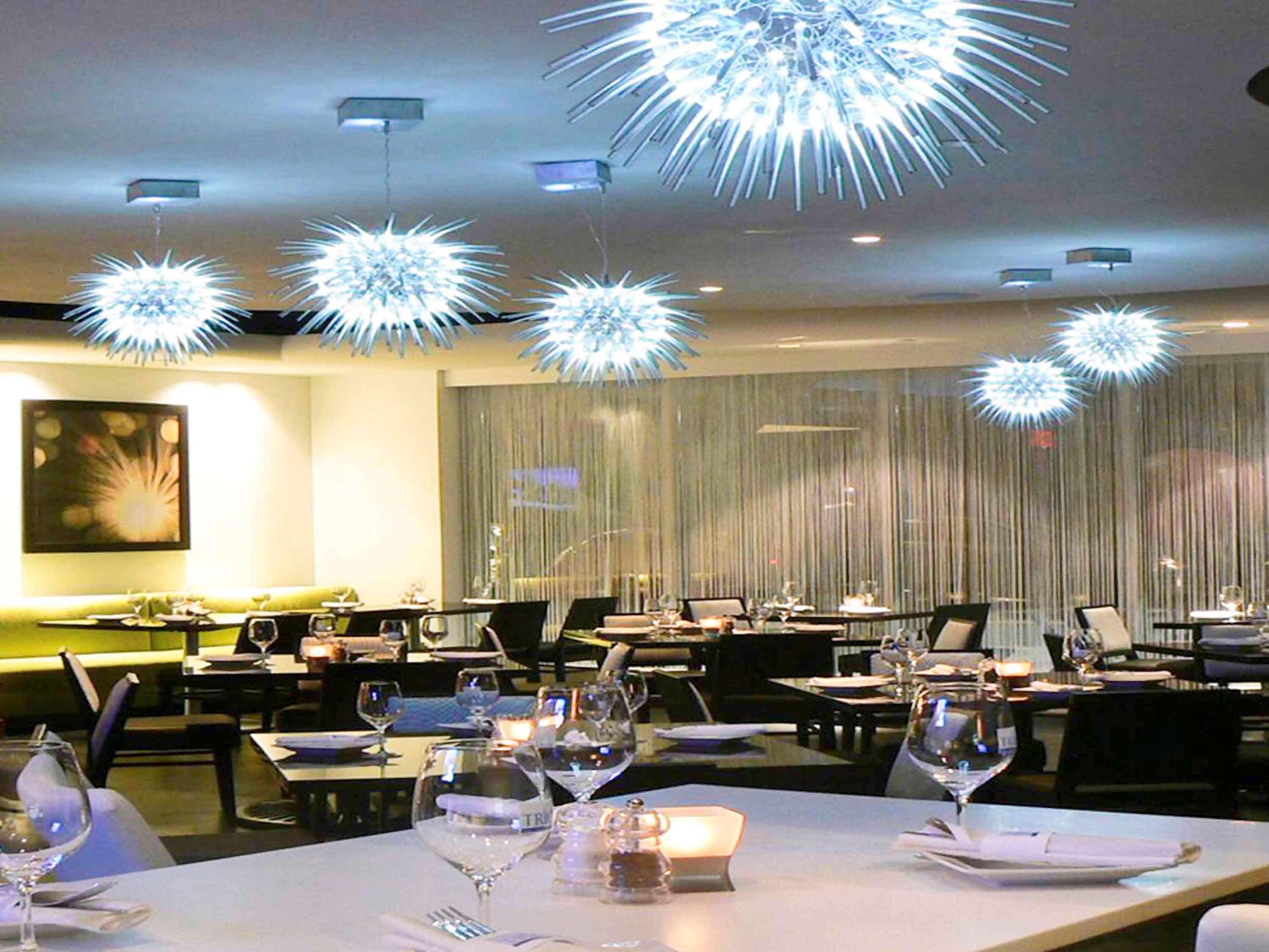 Novotel Toronto North York Экстерьер фото